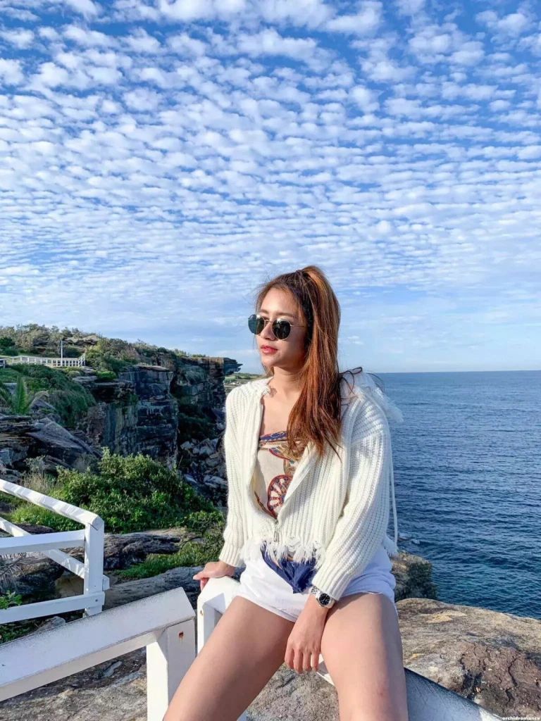 Lily, 30