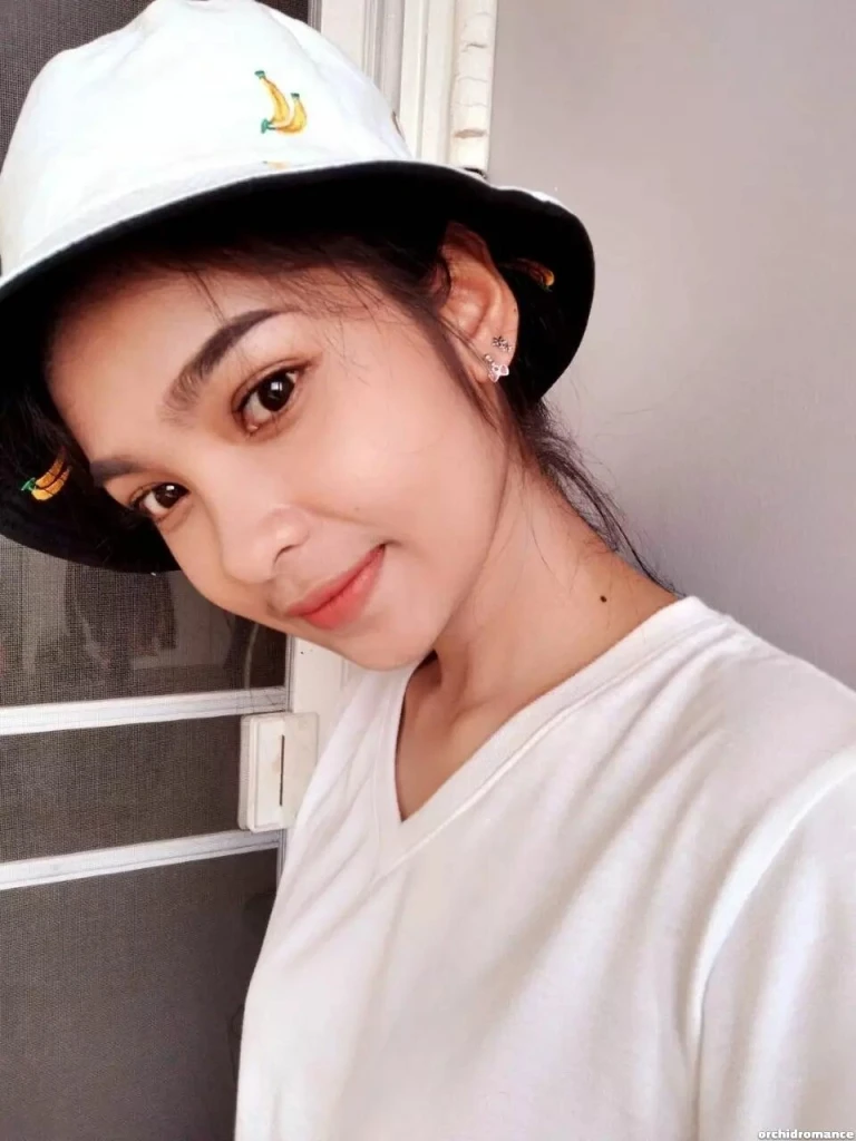 Tira, 22